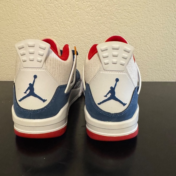 Air Jordan Retro GS “Messy Room’ - Picture 3 of 6